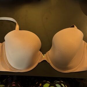 Tan Victoria secret lined Demi 34DDd